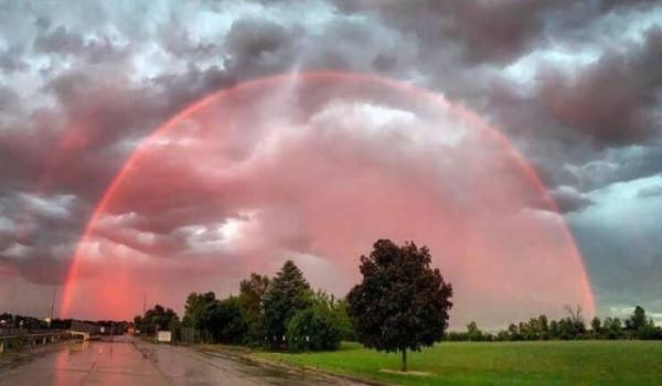 После просмотра этих фотографий вы убедитесь, что мы все живём в симуляции (12 фото)